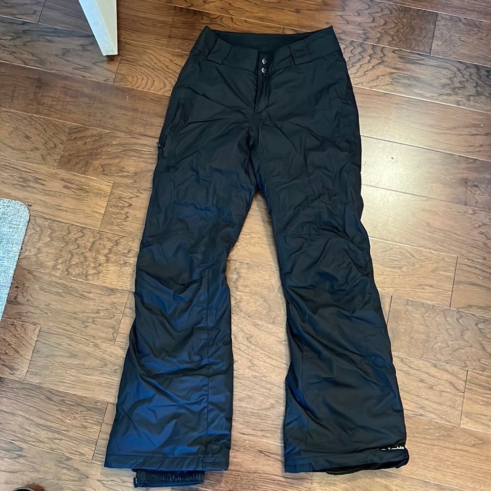 Columbia omnitech snow pants. XS women’s black